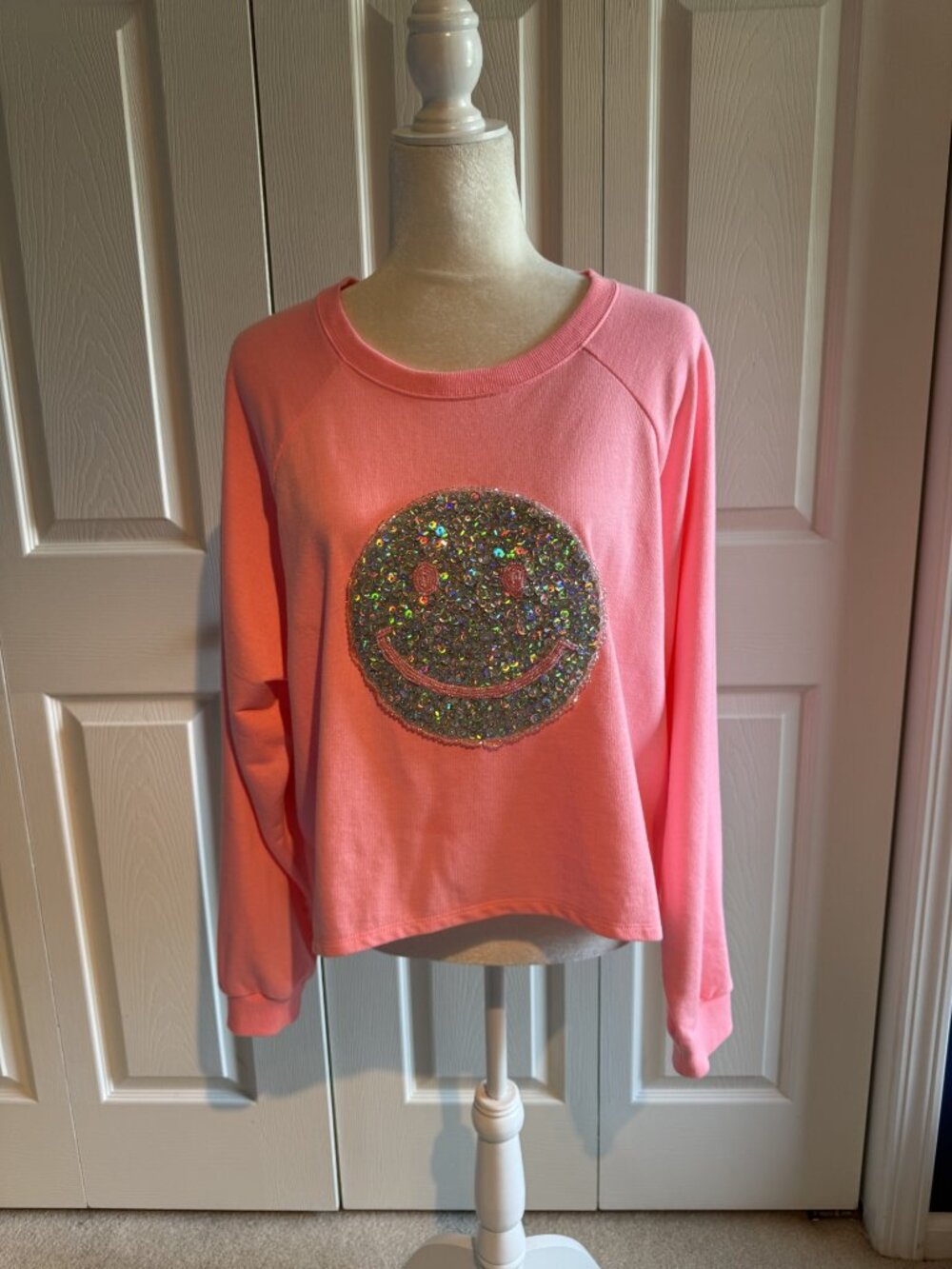 Judith March Bright Pink Sequin Silver Smiley Sweatshirt Cotton Size Medium